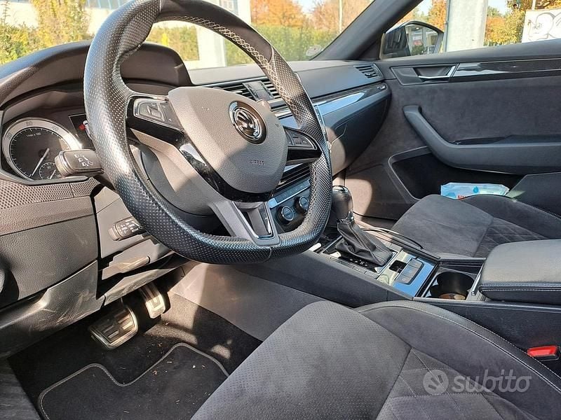 Usata Skoda Superb SportLine 150 CV (110 kW) 2017 Bianco Station wagon