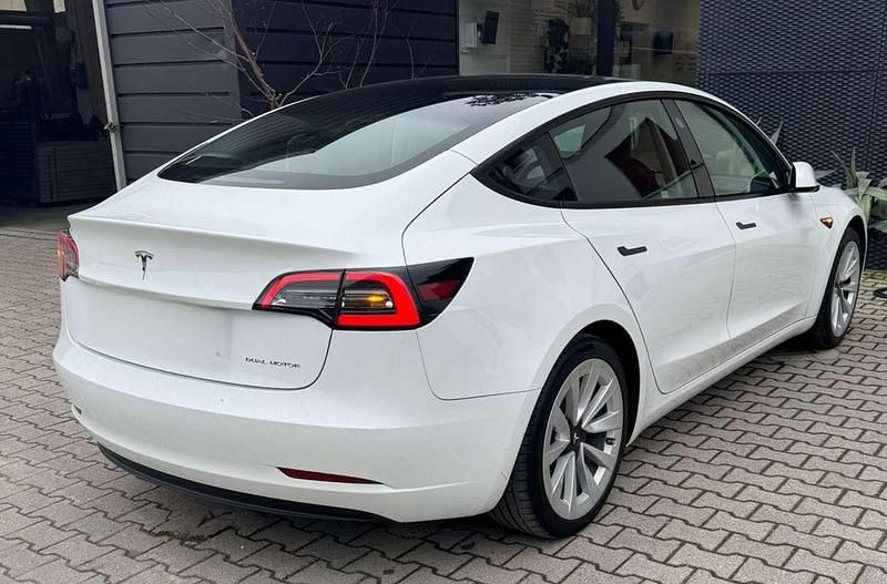 Usata Tesla Model 3 152 kW (208 CV) 2021 Bianco Berlina