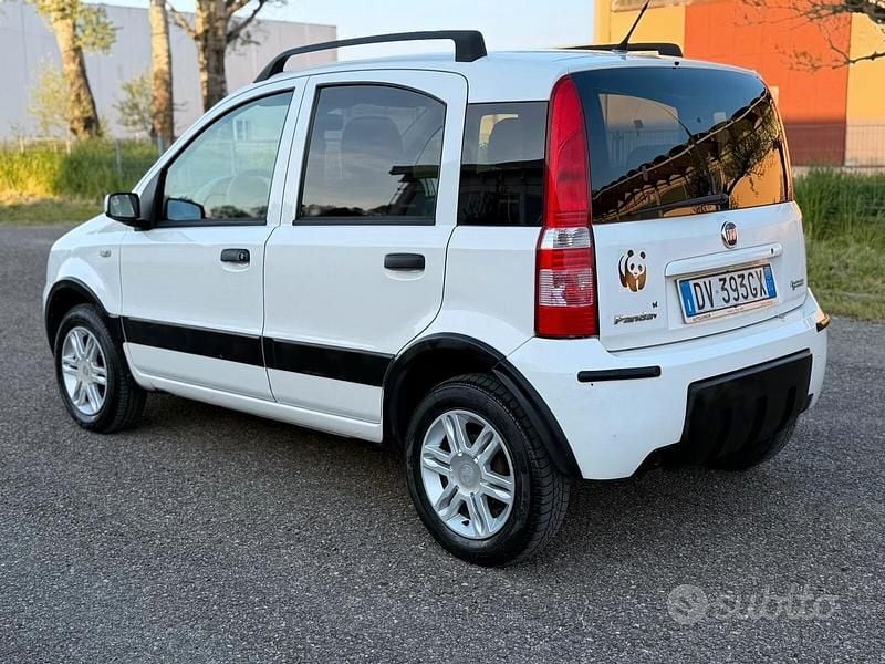 Usata Fiat Panda Climbing 60 CV (44 kW) 2009 Bianco Utilitaria
