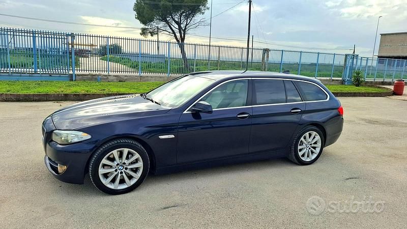 Usata BMW 525 2012 Blu Station wagon
