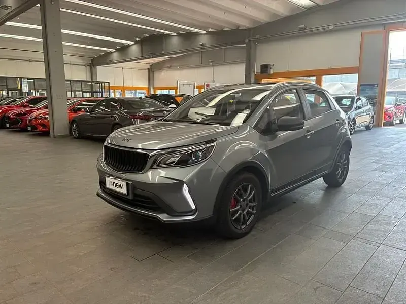 Usata EMC Wave 2 103 CV (75 kW) 2024 Grigio SUV