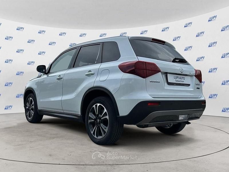 Usata Suzuki Vitara 116 CV (85 kW) 2022 Bianco SUV