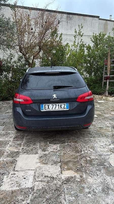Begagnad Peugeot 308 SW Allure 114 HK (83 kW) 2014 Kombi