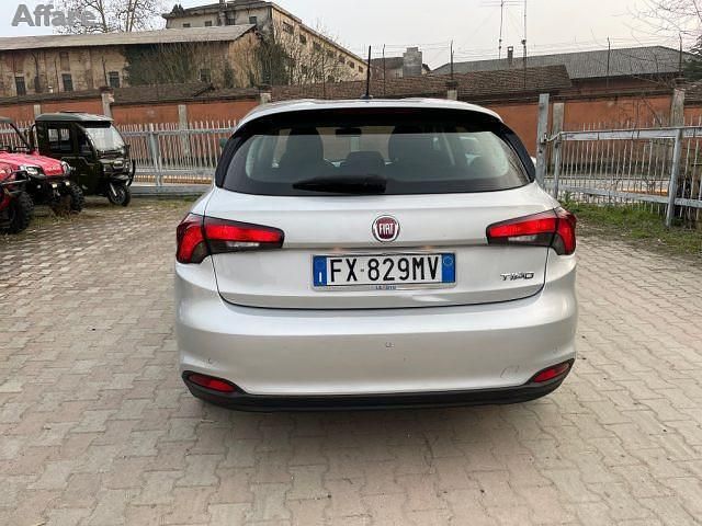 Usata Fiat Tipo Business 95 CV (69 kW) 2019 Argento metallizzato Berlina