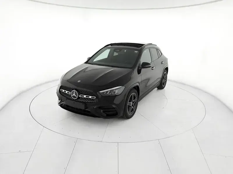 Usata Mercedes GLA200 AMG line 150 CV (110 kW) 2026 SUV
