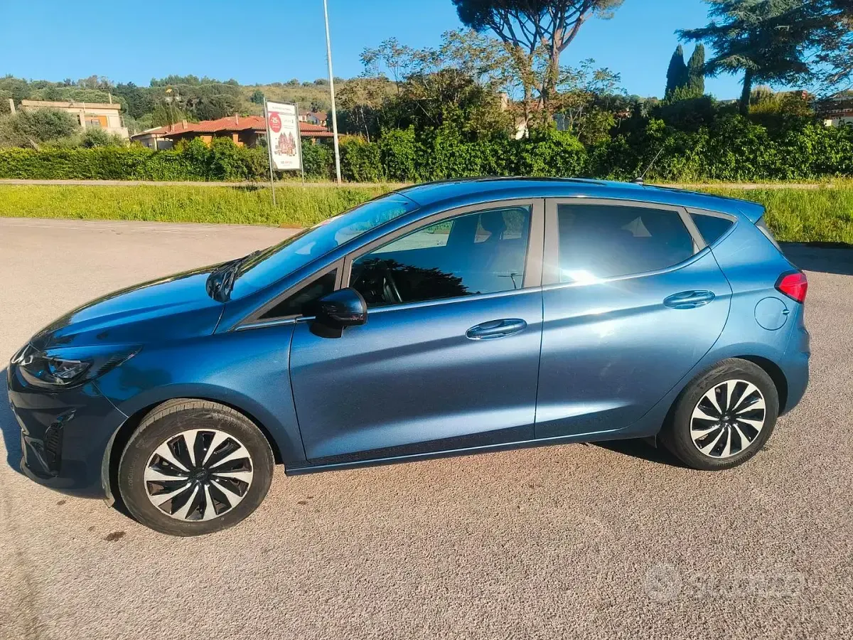 Usata Ford Fiesta Titanium 75 CV (55 kW) 2023 Blu Utilitaria
