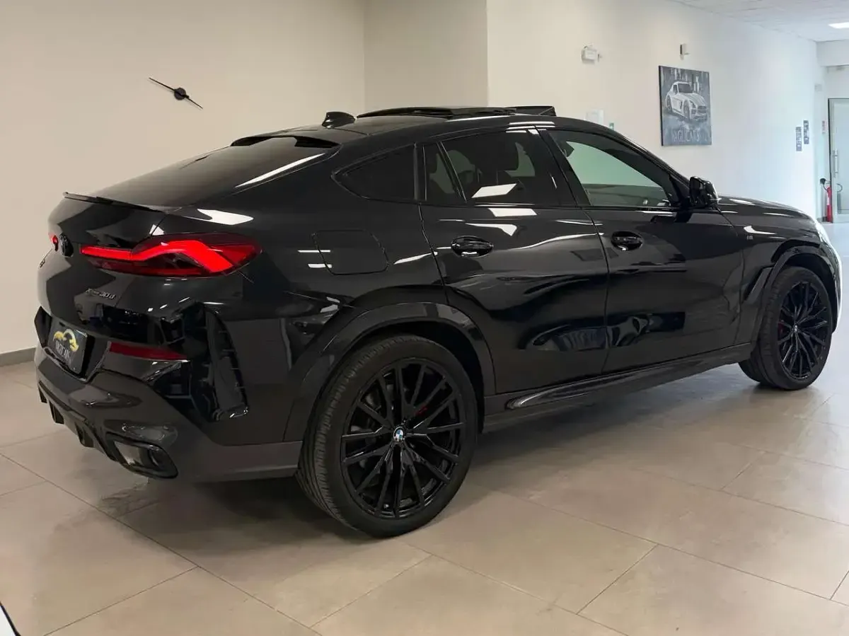 Usata BMW X6 M Sport 286 CV (210 kW) 2023 Nero SUV