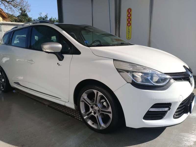 Bianco Usata 2015 Renault Clio GrandTour GT Station wagon | 8500 € (Buon prezzo) - Immagine 1/4