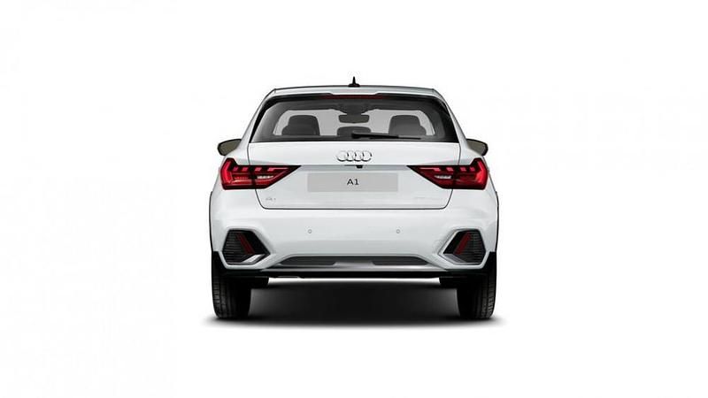 Nuova Audi A1 Business 116 CV (85 kW) 2025 Bianco ghiacciaio metallizzato Berlina