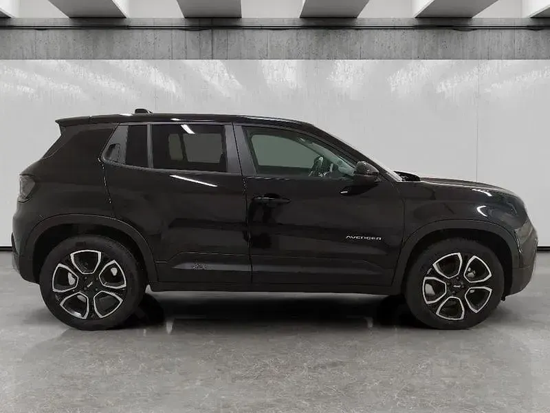 Usata Jeep Avenger Summit 101 CV (74 kW) 2024 Grigio SUV