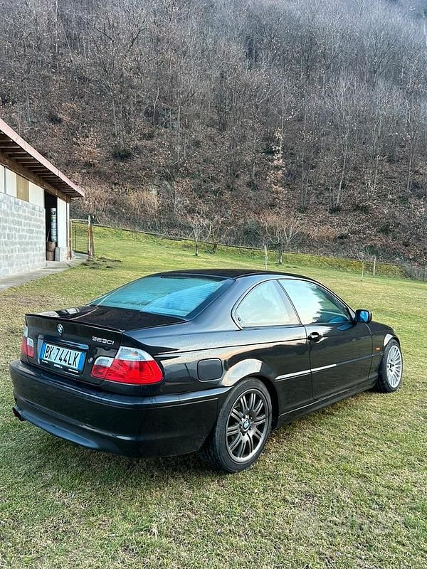 Usata BMW 323 2000 Nero Coupé