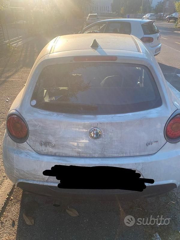 Usata Alfa Romeo Giulietta 105 CV (77 kW) 2011 Bianco Utilitaria