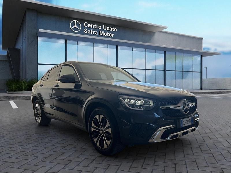 Usata Mercedes GLC200 163 CV (119 kW) 2022 Grigio grafite ; SUV