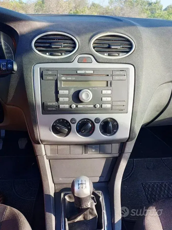 Usata Ford Focus 90 CV (66 kW) 2005 Bluazzurro Station wagon
