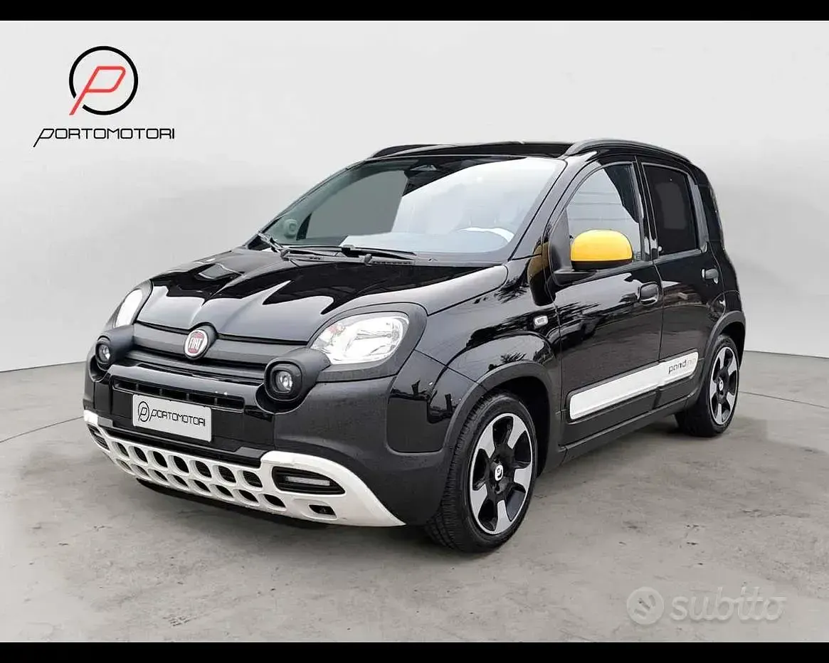 Usata Fiat Panda Cross Cross 69 CV (50 kW) 2025 Utilitaria