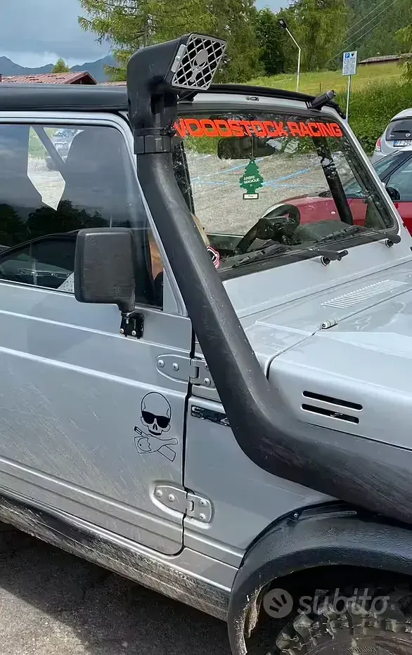 Usata Suzuki Samurai 101 CV (74 kW) 1987 Grigio SUV