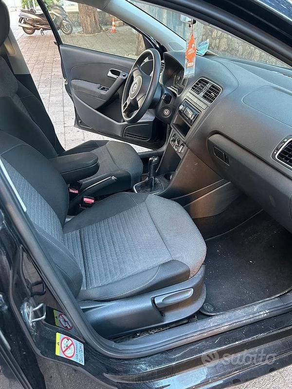 Begagnad VW Polo 2010 Sedan