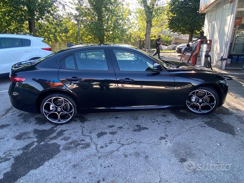 Usata Alfa Romeo Giulia Business 160 CV (117 kW) 2020 Nero Berlina