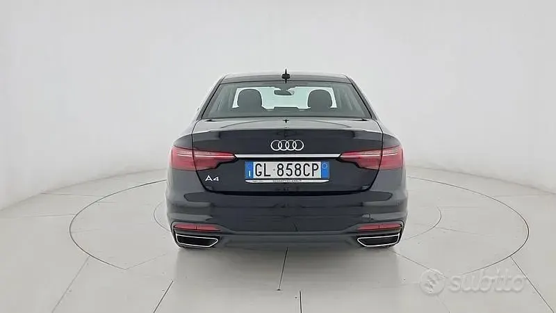 Usata Audi A4 Business 136 CV (100 kW) 2022 Nero Berlina