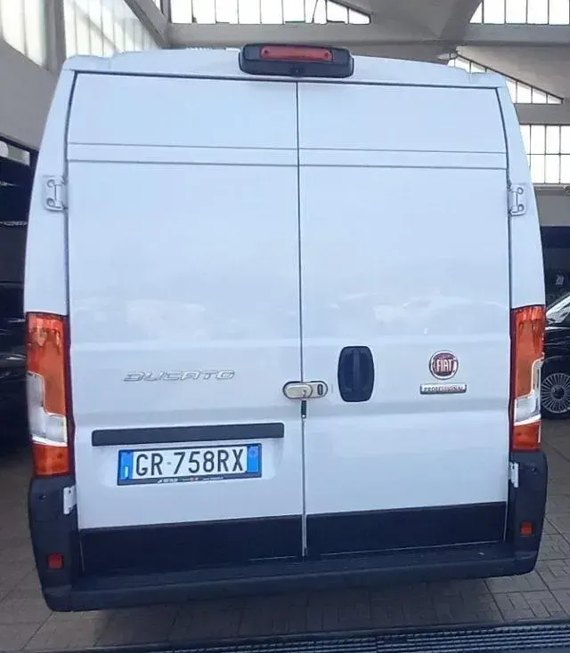Usata Fiat Ducato 33 140 CV (102 kW) 2023 Bianco Furgone