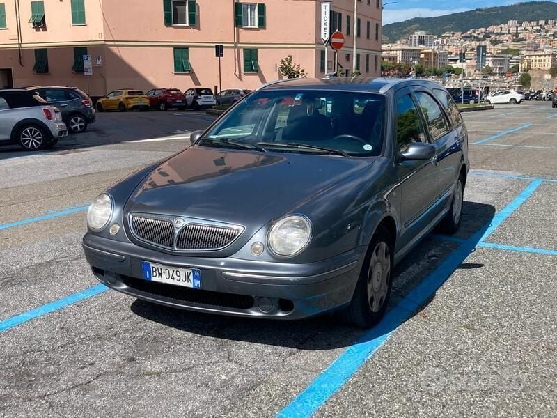 Usata Lancia Lybra 116 CV (85 kW) 2001 Grigio Station wagon