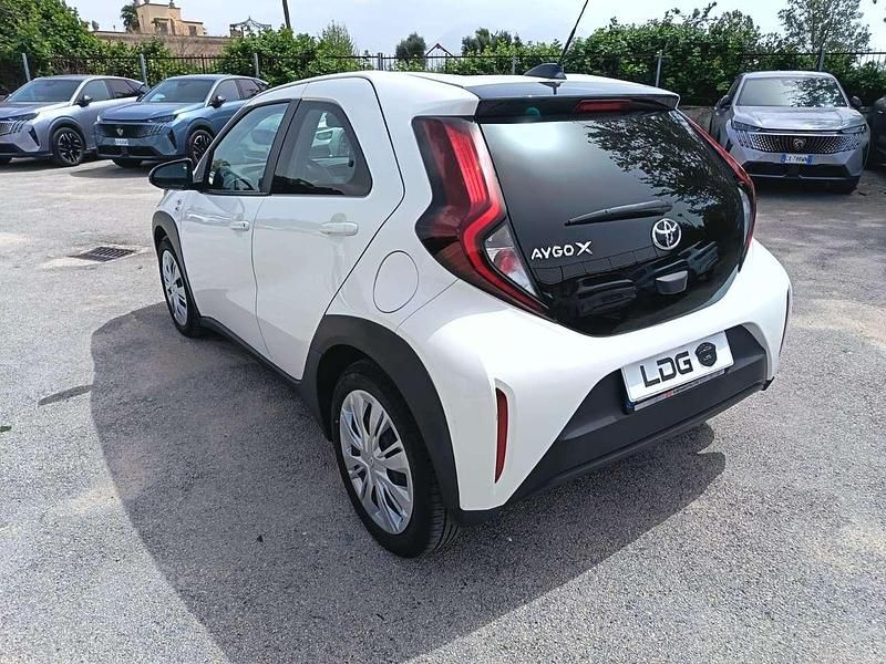Usata Toyota Aygo X Lounge 72 CV (52 kW) 2024 Other SUV