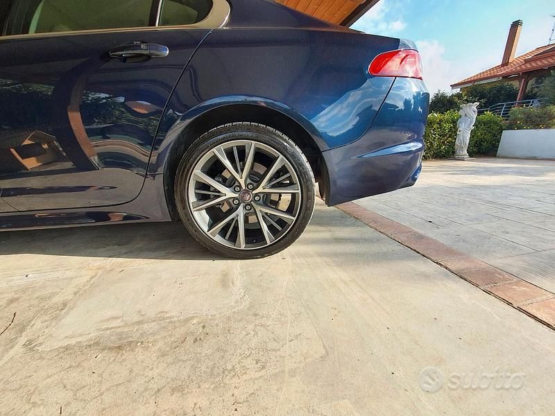 Usata Jaguar XF Premium Luxury 238 CV (175 kW) 2009 Blu Berlina