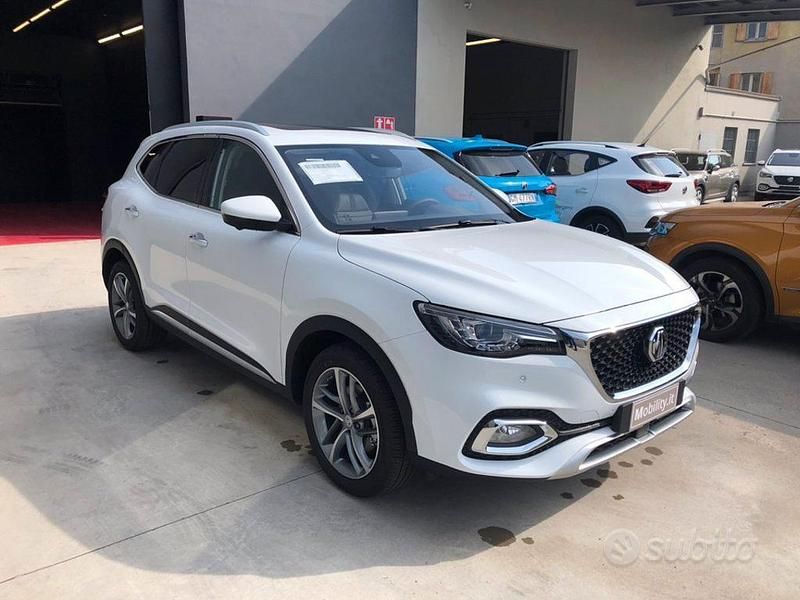 Usata MG HS Luxury 162 CV (119 kW) 2023 Bianco SUV