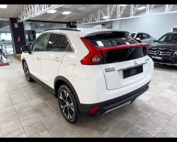 Usata Mitsubishi Eclipse Cross Invite 163 CV (119 kW) 2018 Bianco SUV