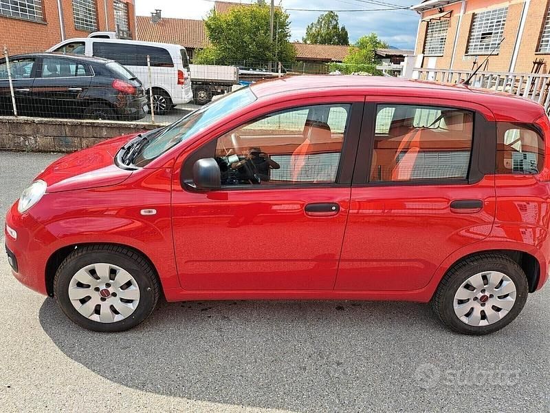 Usata Fiat Panda Pop 90 CV (66 kW) 2015 Rosso Utilitaria