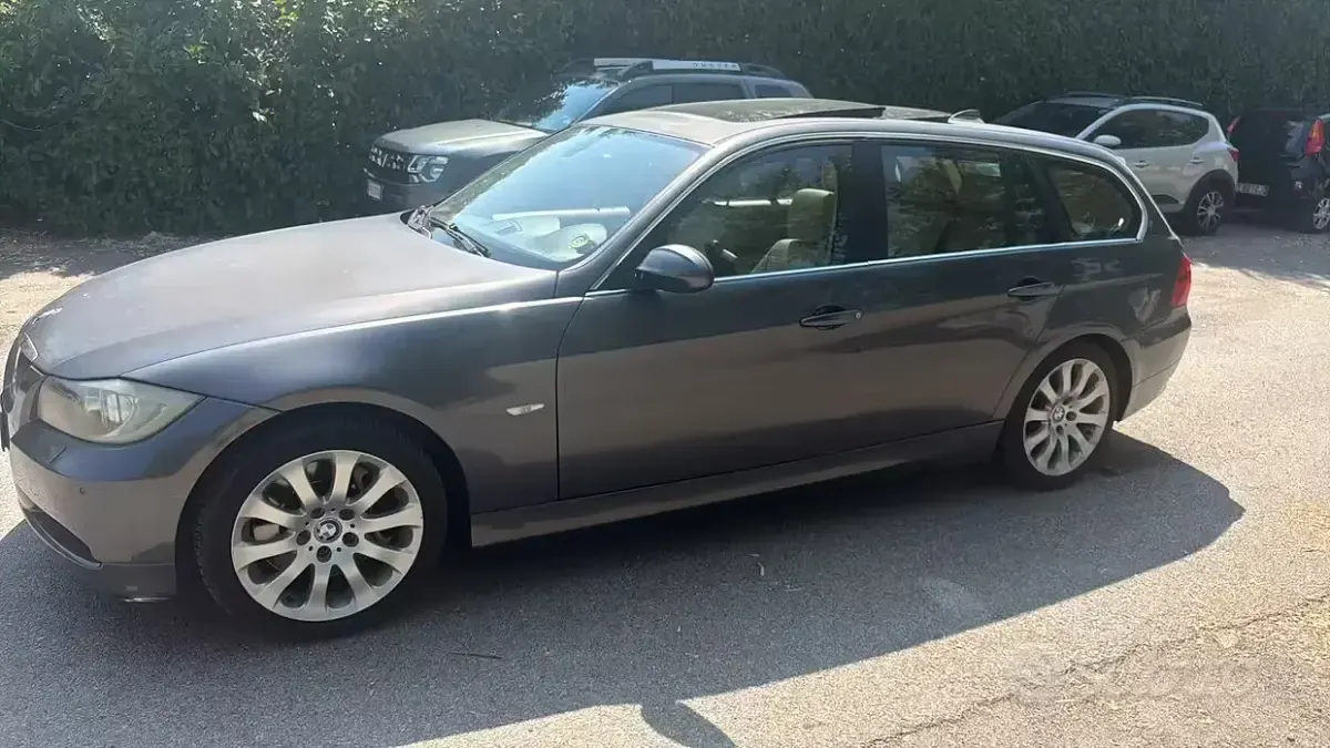 Usata BMW 330 231 CV (169 kW) 2008 Grigio Station wagon