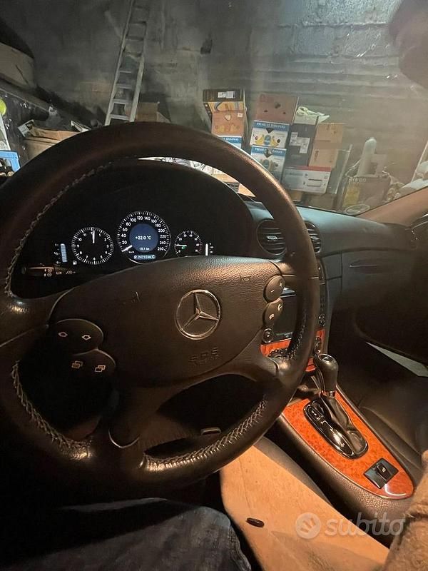 Usata Mercedes CLK200 136 CV (100 kW) 2004 Grigio Cabrio