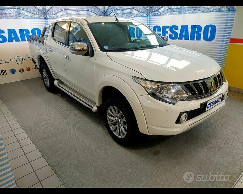 Bianco Usata 2018 Mitsubishi L200 Intense Pick-up | 19.400 € (Super prezzo) - Immagine 1/4