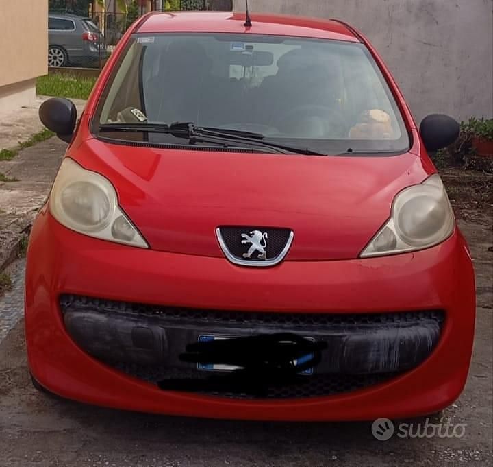 Usata Peugeot 107 Allure 68 CV (50 kW) 2008 Rosso Utilitaria