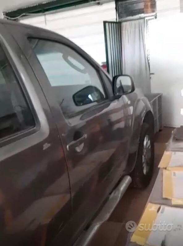 Usata Nissan Pathfinder 171 CV (125 kW) 2007 Grigio SUV