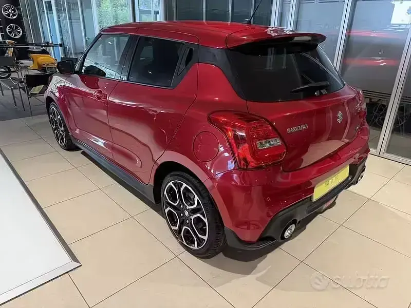Usata Suzuki Swift Sport 129 CV (94 kW) 2021 Rosso Utilitaria