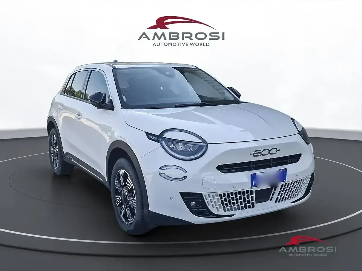Usata Fiat 600 Pop 145 CV (106 kW) 2025 Bianco SUV