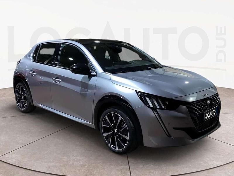 Usata Peugeot e-208 GT 100 kW (136 CV) 2022 Grigio Utilitaria