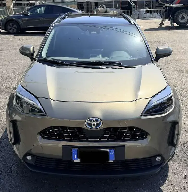 Usata Toyota Yaris Cross Lounge 131 CV (96 kW) 2023 Bronzo SUV