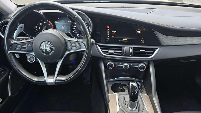 Usata Alfa Romeo Giulia Lusso 190 CV (139 kW) 2020 Grigio Berlina