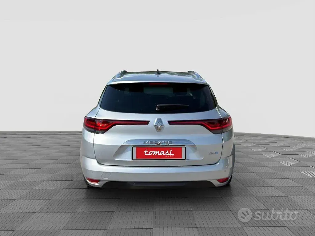 Usata Renault Mégane IV Business 91 CV (66 kW) 2021 Grigio magnete Station wagon