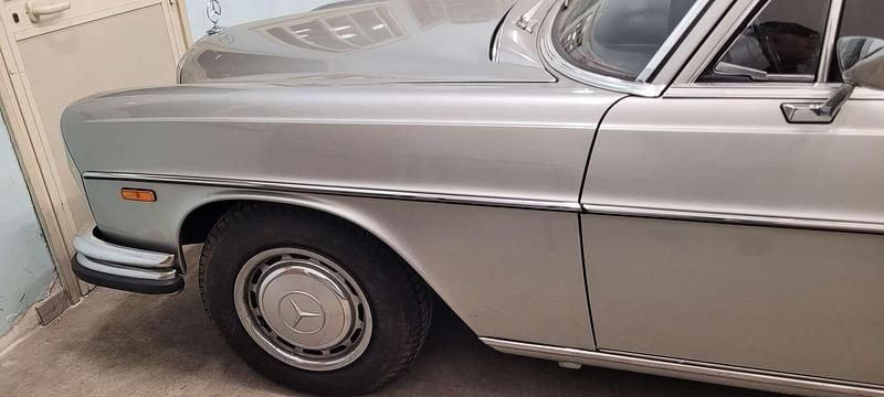 Usata Mercedes 280 SE 160 CV (117 kW) 1970 Argento Berlina