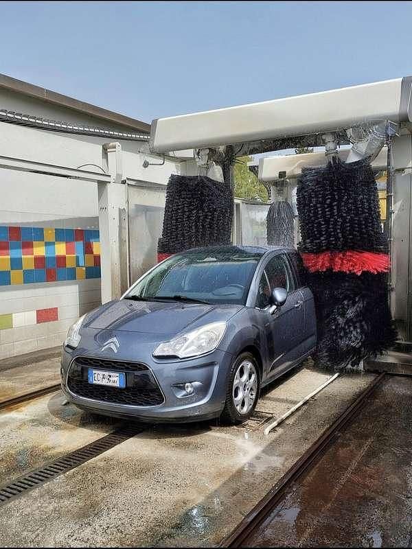 Usata 2011 Citroën C3 Exclusive Due volumi | 3500 € (Buon prezzo) - Immagine 1/4
