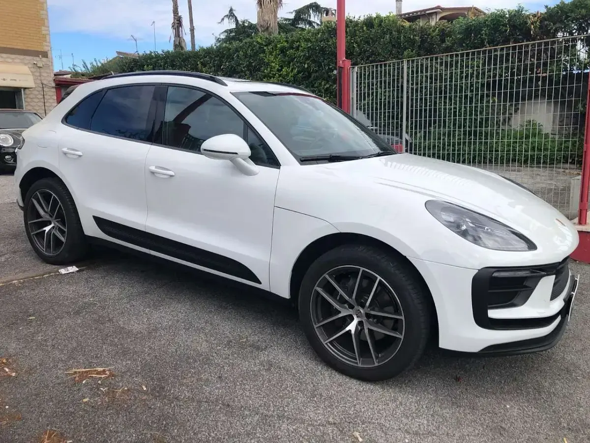 Usata Porsche Macan Chrono 265 CV (194 kW) 2023 Bianco SUV