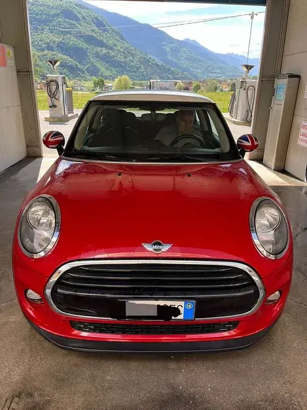Usata Mini Cooper D 116 CV (85 kW) 2018 Utilitaria