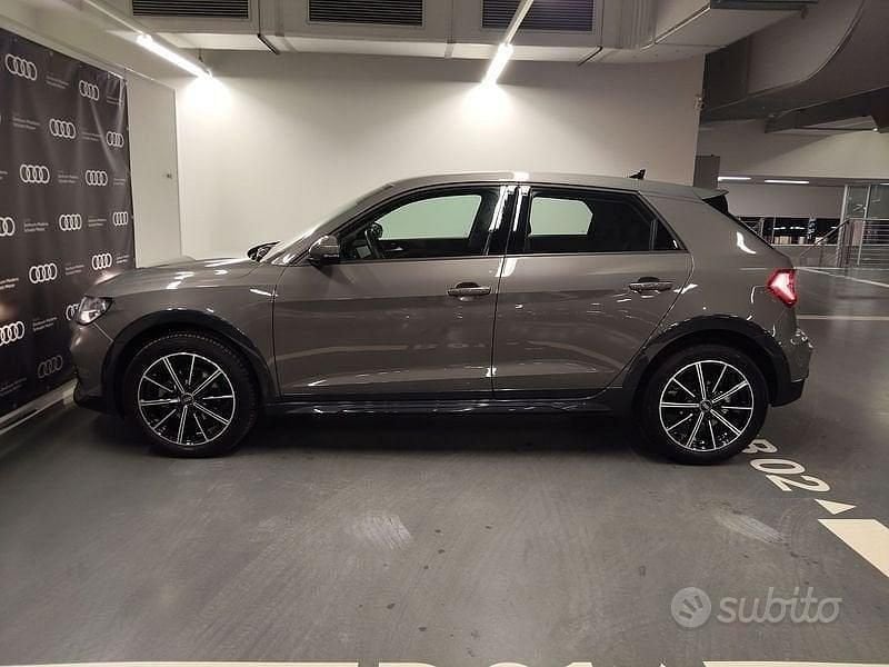 Usata Audi A1 Admired 110 CV (80 kW) 2022 Grigio chronos metallizzato SUV