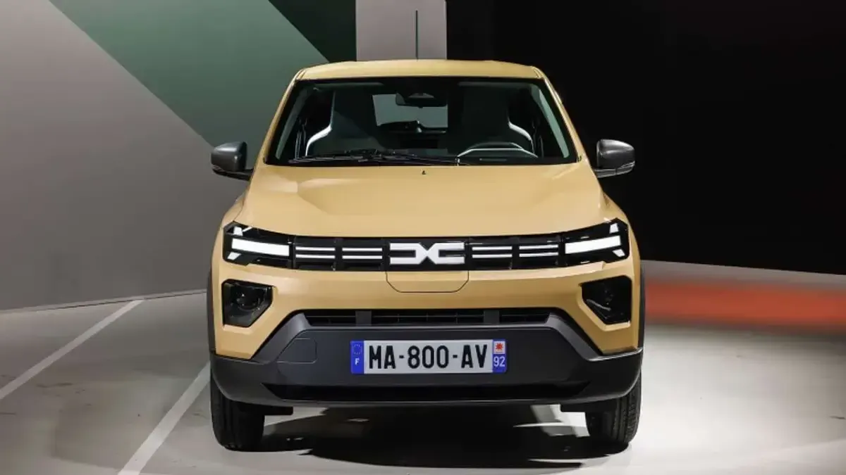 Nuova Dacia Spring Expression 19 kW (26 CV) 2026 Argento Utilitaria
