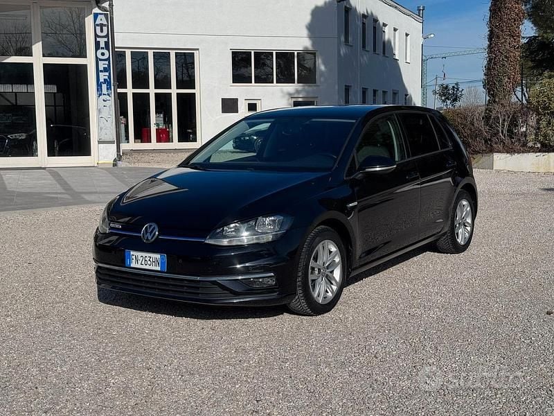 Usata VW Golf VII Highline 110 CV (80 kW) 2018 Nero Berlina