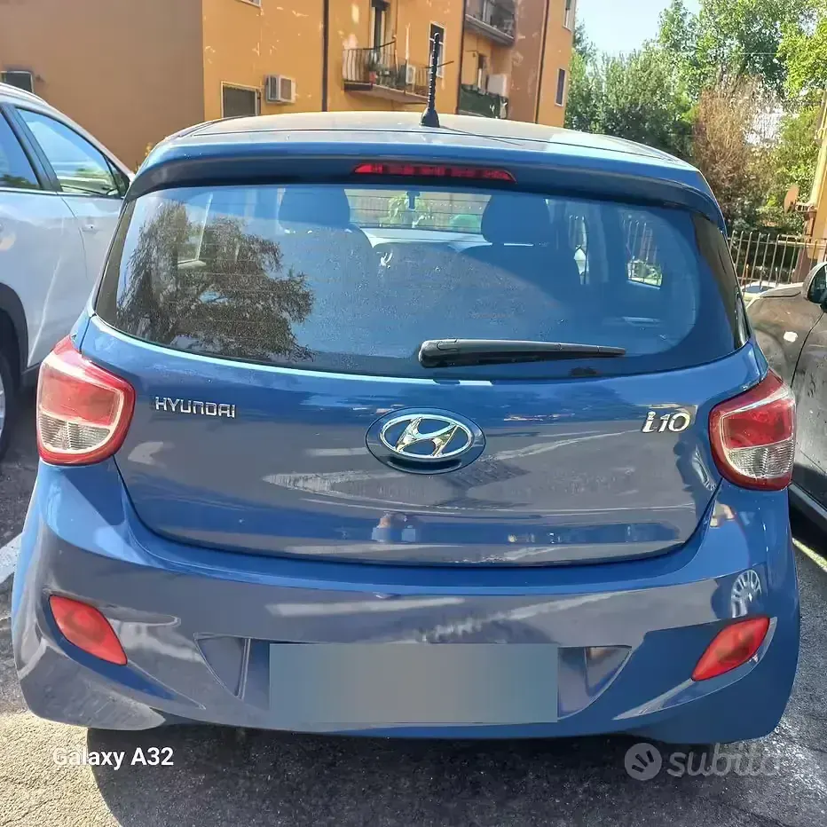 Usata Hyundai i10 66 CV (48 kW) 2014 Bluazzurro Utilitaria