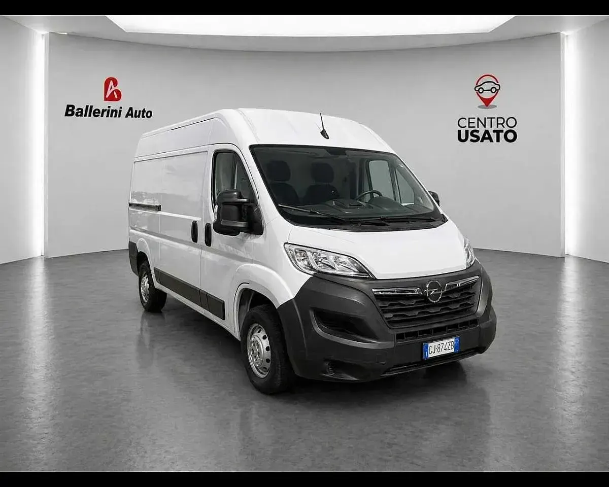 Usata Opel Movano 140 CV (102 kW) 2022 Furgone